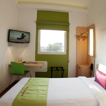 Hotel Caspia Pro Велика Нойда Екстер'єр фото