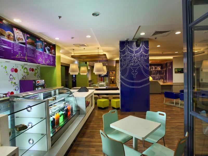 Hotel Caspia Pro Велика Нойда Екстер'єр фото